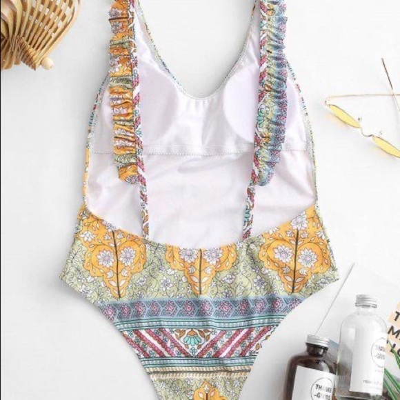 NEW,Zaful, Fun, Flirty & Fabulous, Floral Ruffle Backless Swimsuit, Size XL - Picture 9 of 12
